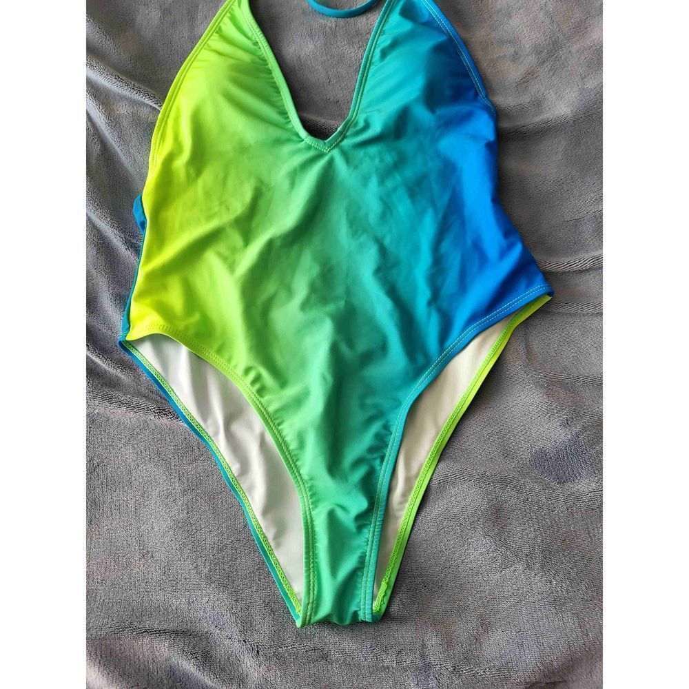 Swimsuit  - Picture 3 of 6